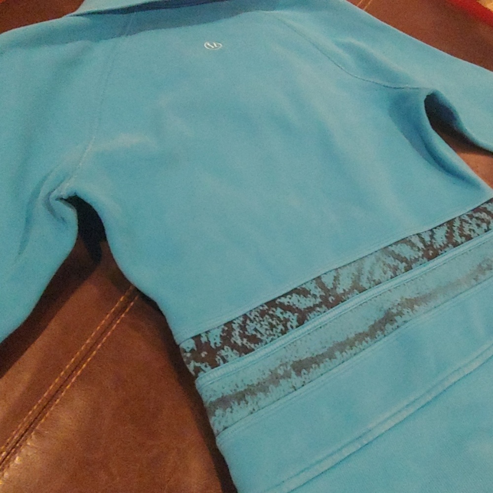 Lululemon Jacket - Picture 5 of 9